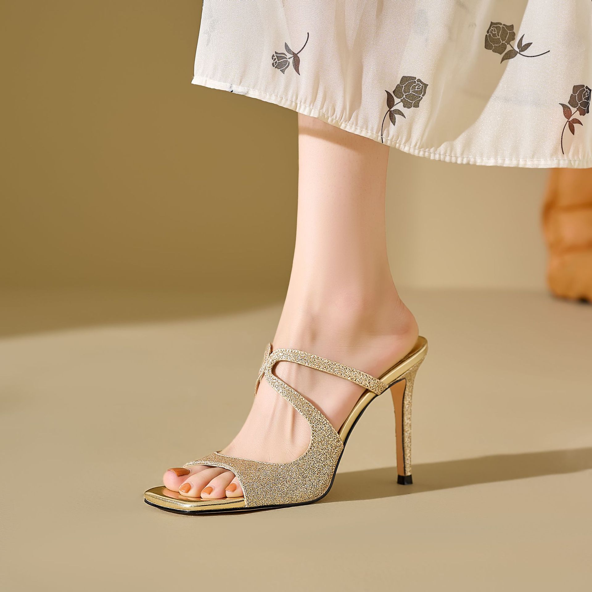 Scarpe da donna con servizio di stampa crittografata artigianale, disponibili in varie altezze di tacco e colori. Pantofole fatte a mano. 【Pre-ordine | Spedizione in 15 giorni】_voghion.com