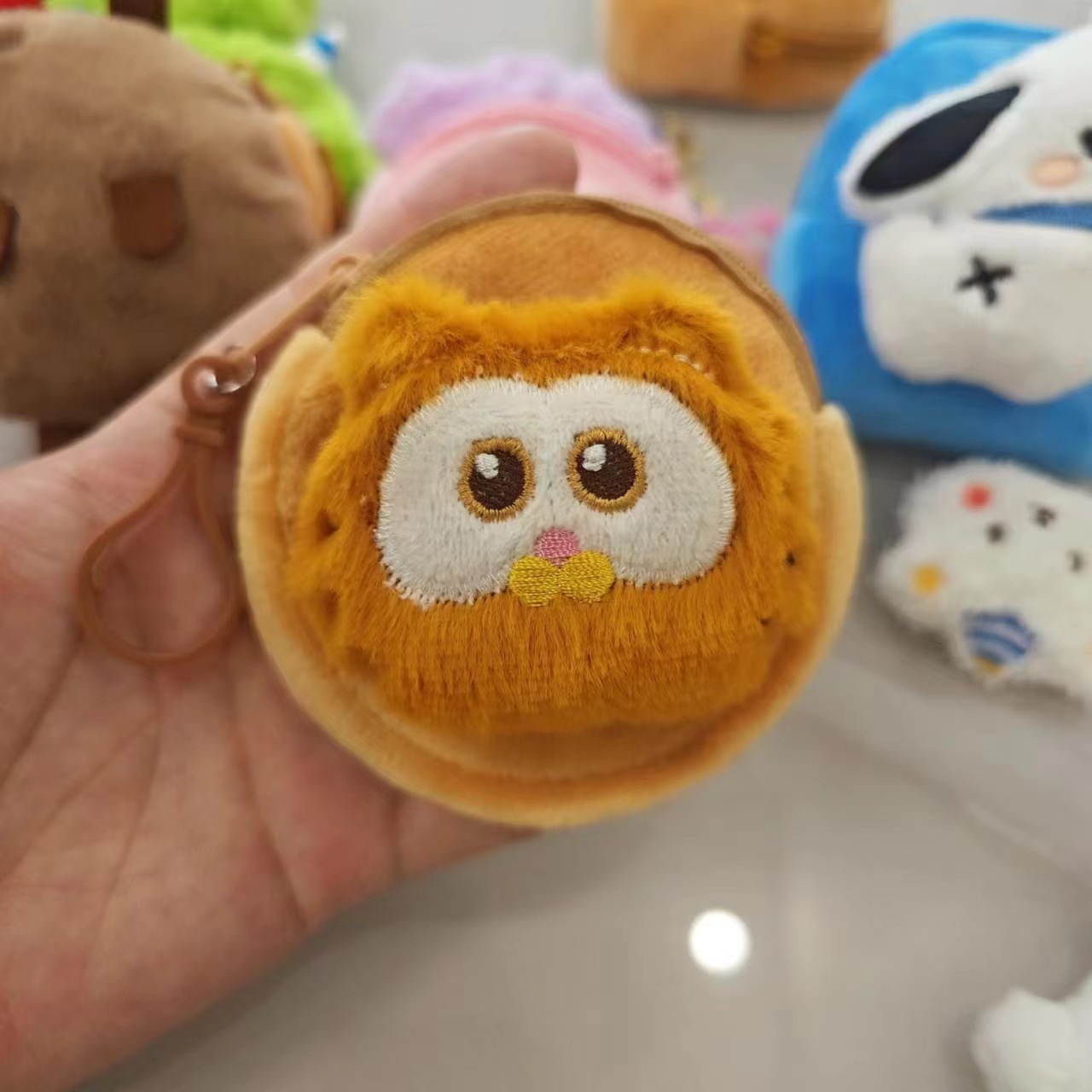 Little yellow cat-round bag