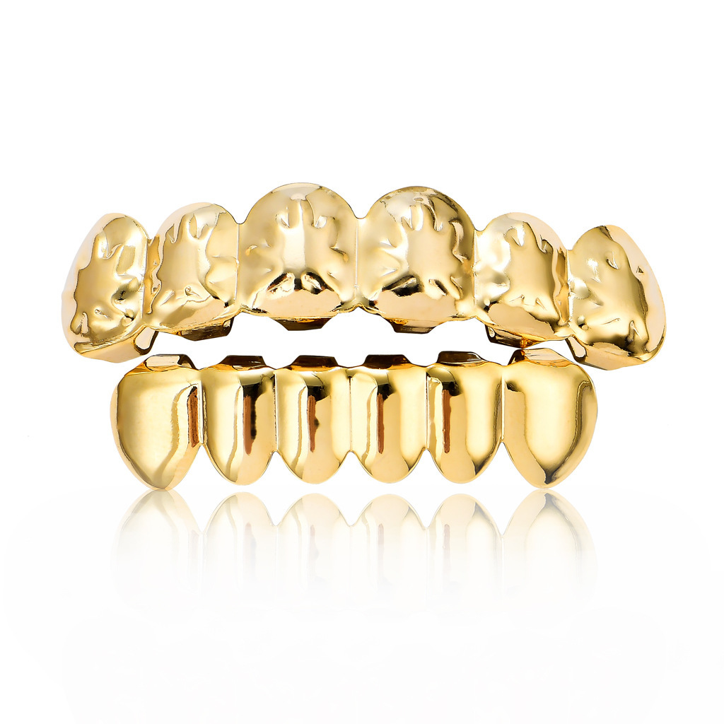 Europeo y americano nuevo hip hop personas real chapado en oro tirantes cóncavo-convexo Plaid textura hip hop tirantes grandes dientes de oro