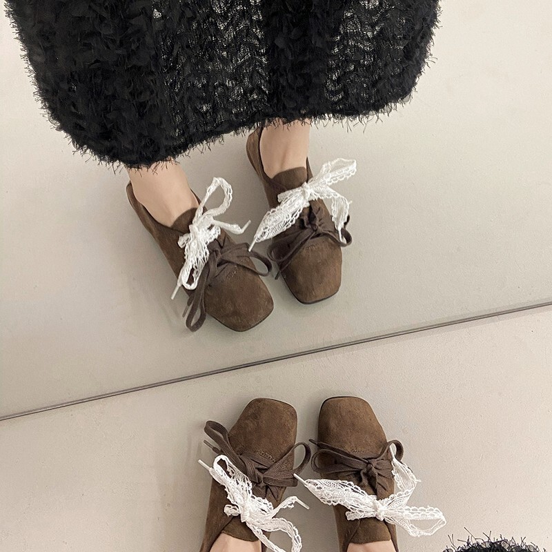 Retro Niche Design Ballet Shoes with Square Toe, Lace and Velvet Loafers, Slip-On Shoes, Slippers for Women