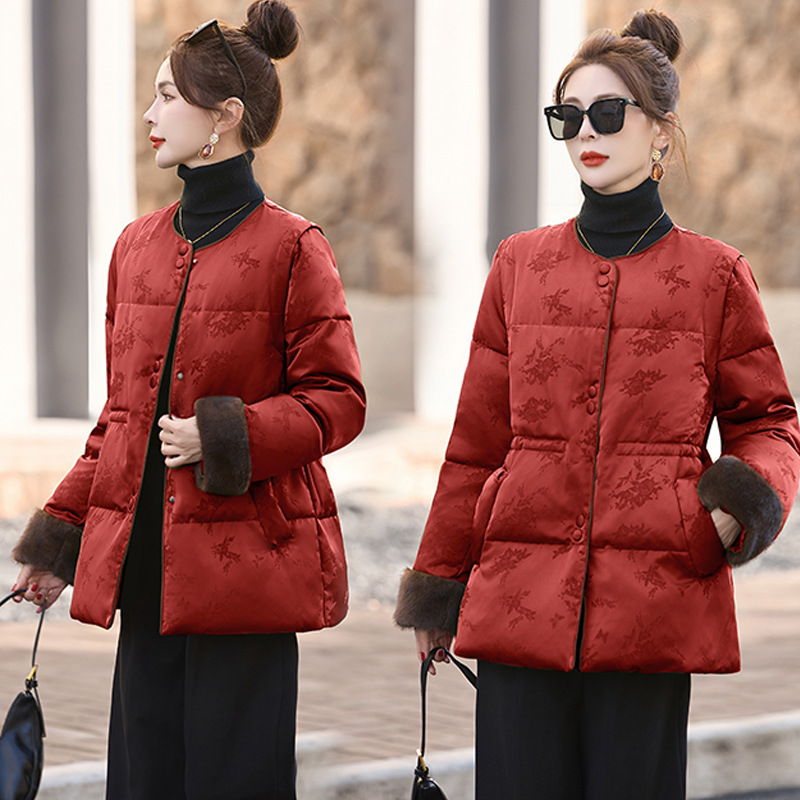 新中国式軽国風ダウンジャケット女性2024冬の新高級洋気ファッションダウンジャケットYE6332