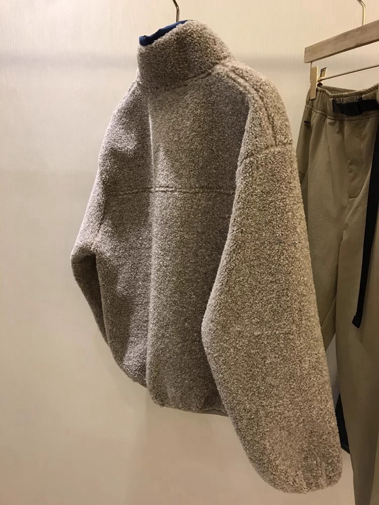 Damen Lammwoll Pullover Mit Knopfleiste Und Stehkragen_voghion.com