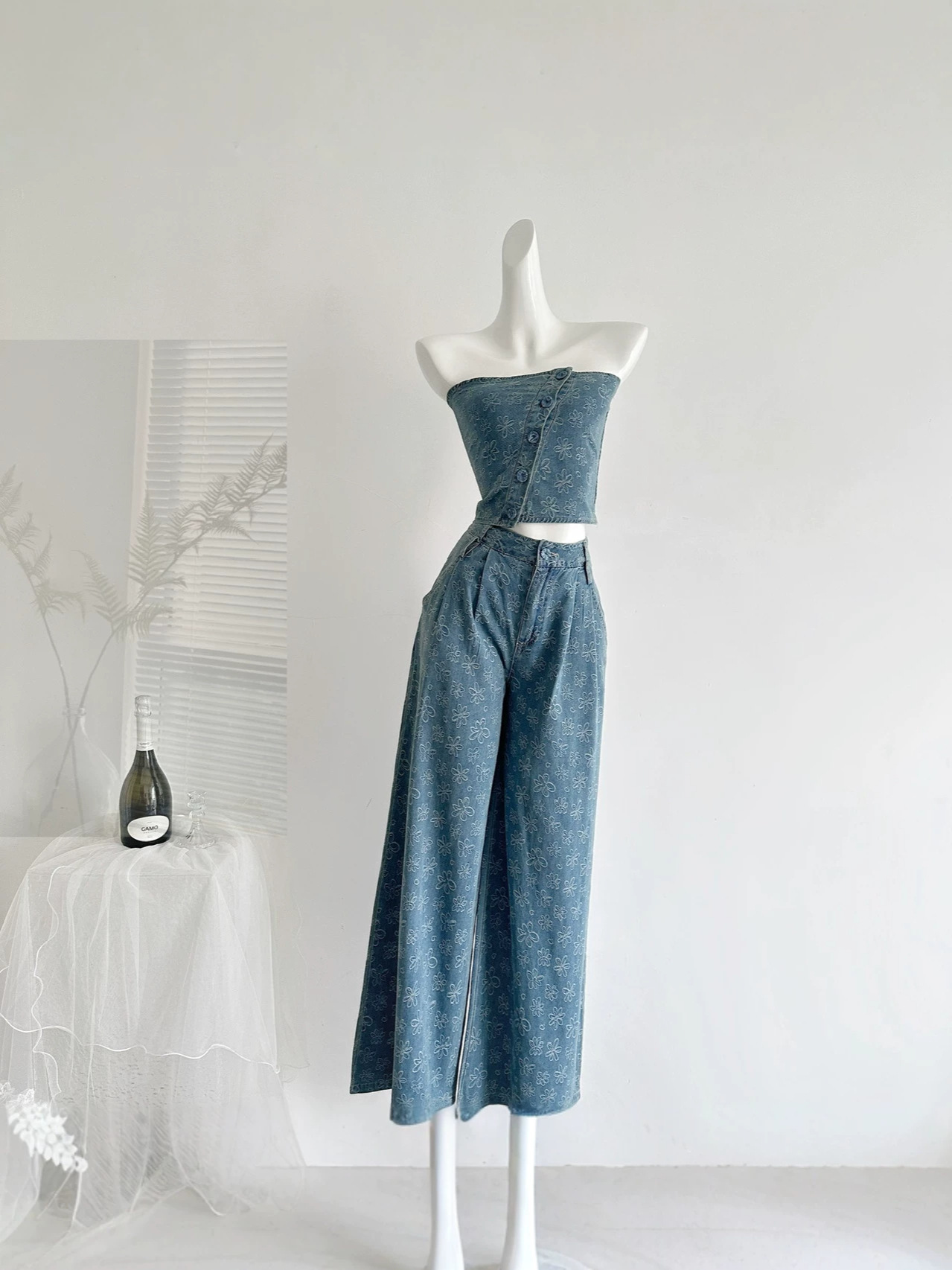Classic denim skirt