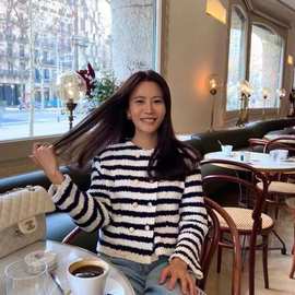 现   韩国东大门设计师el**rn 棉条纹双排扣针织开衫外套