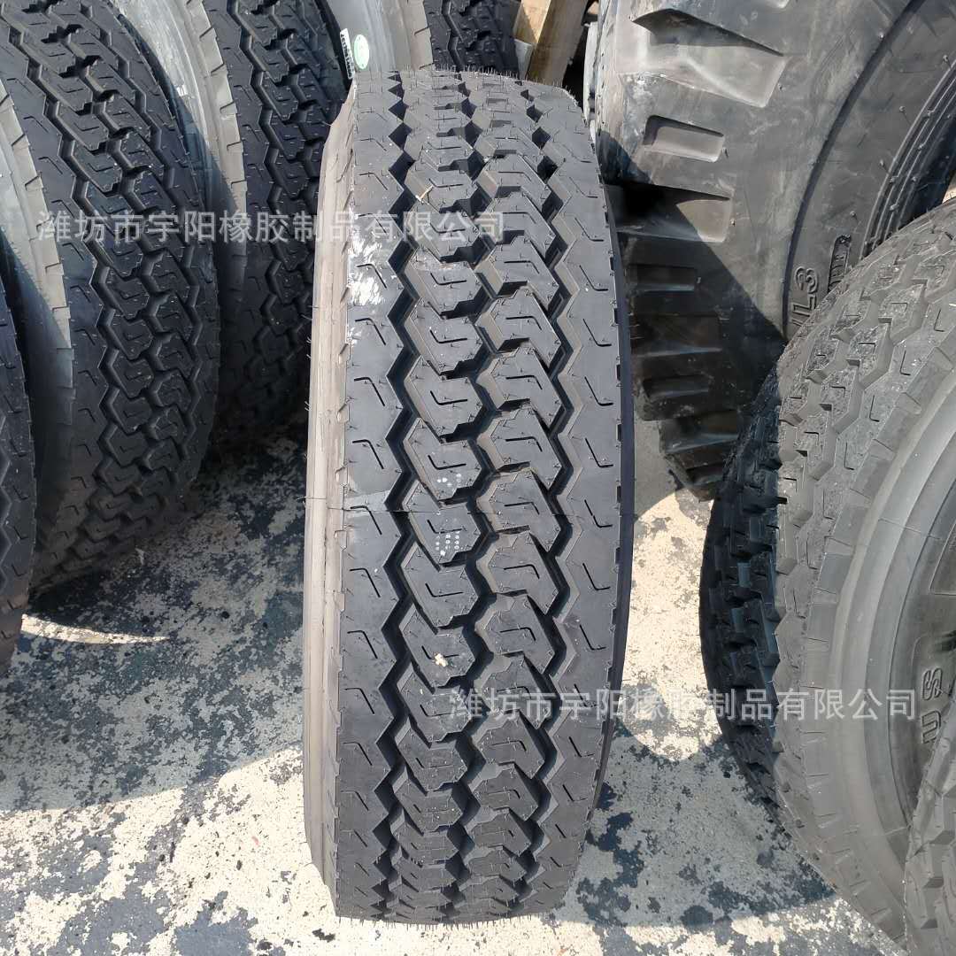 215/75R17.5 卡车 拖车 平板车钢丝轮胎 真空胎