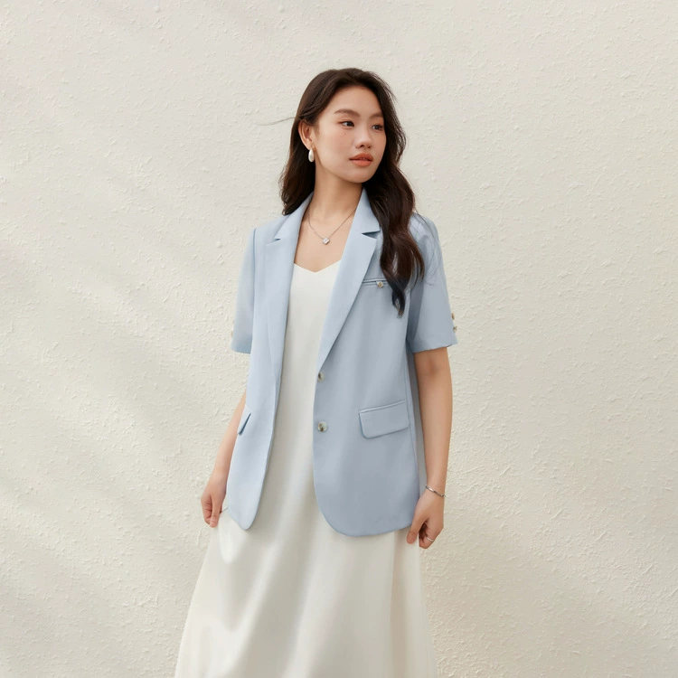 [Утренняя туманность и смог] Высококомпьютерная рабочая одежда, непринужденный костюм без давления, тонкая и яркая женская одежда больших размеров, летняя одежда для полных мм, новый стиль