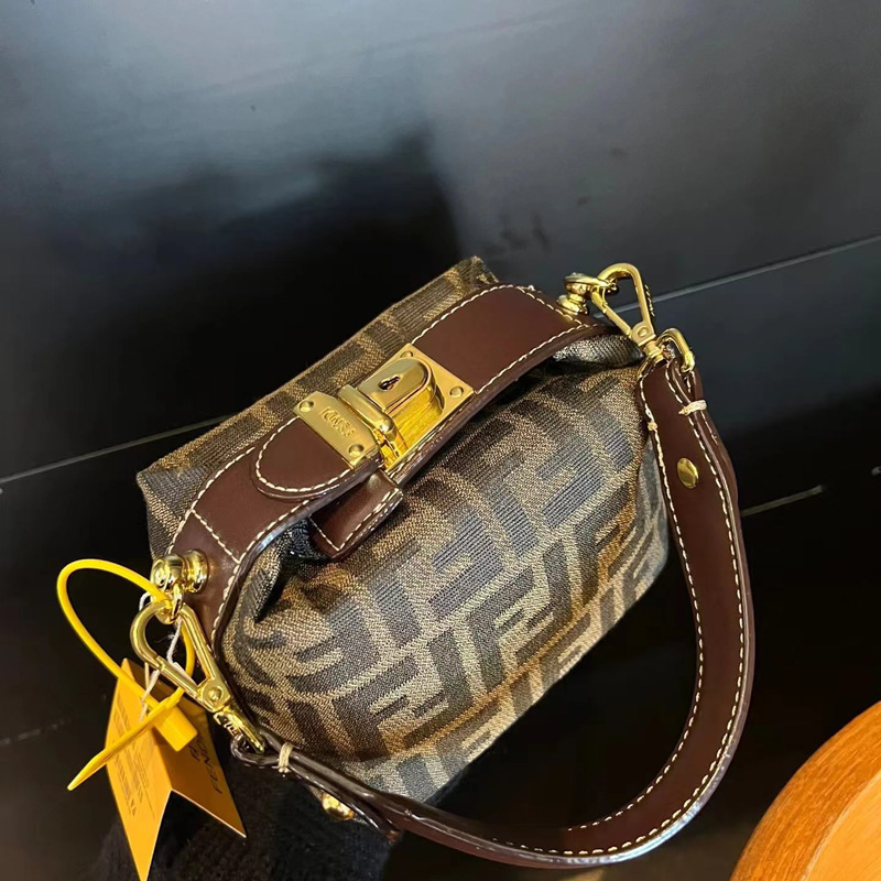 2025中古芬家vintage饭盒包FF老花枕头包迷你单肩斜挎手提女包潮