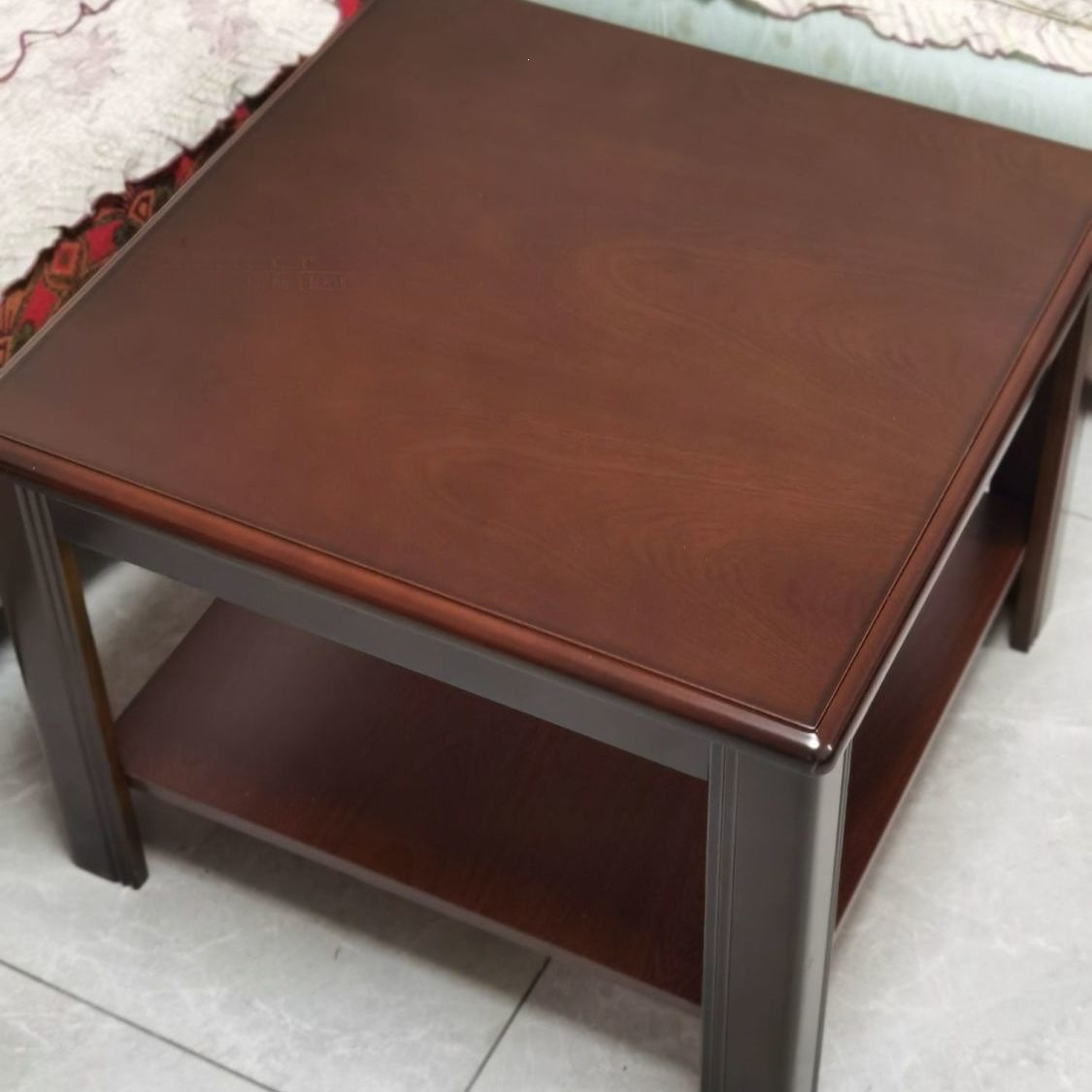 Solid wood coffee table, suitable for living rooms, small apartments, and offices; Chinese-style coffee table; simple and modern design; rectangular or square shape