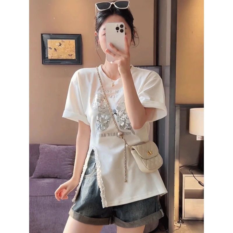 Camiseta de manga corta con lentejuelas de mariposa con costuras de encaje para mujer 2024 verano nuevo estilo suelto y delgado para mujer