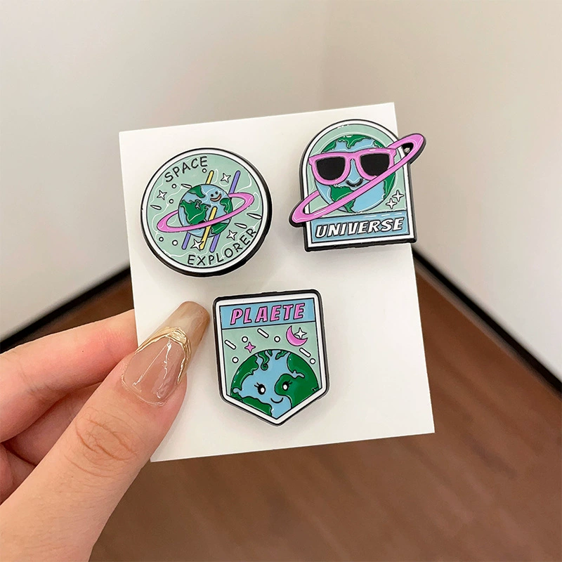 Protective badge, cartoon backpack, pin, green cute accessory