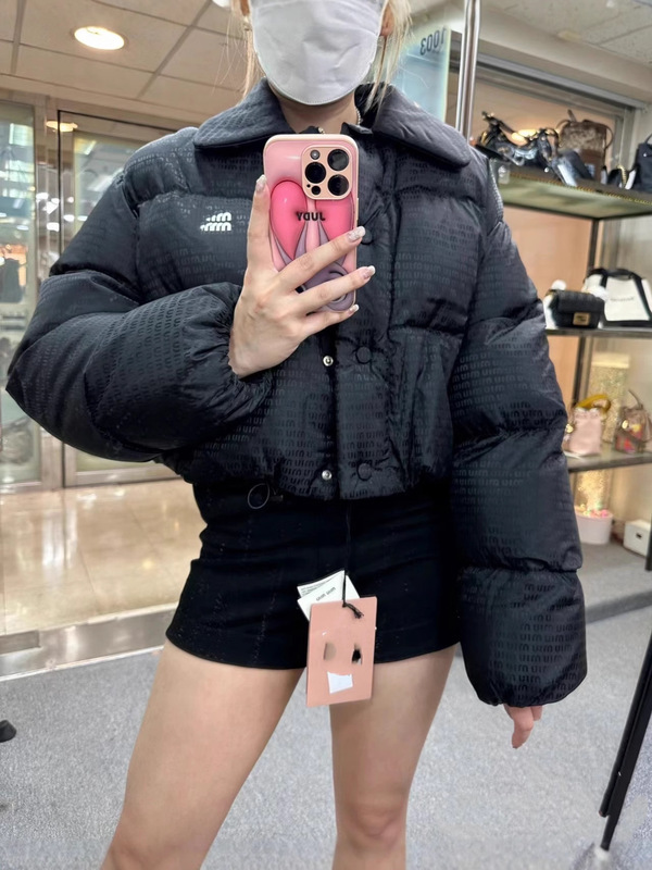 新款miu方领短款羽绒服字母满印25秋冬抽绳时尚百搭面包鸭绒外套|undefined