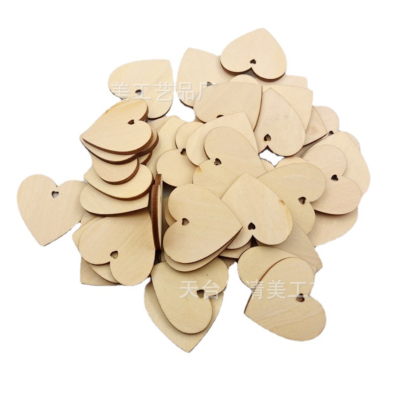 10-150mm tablero de tilo en forma de corazón agujero amor estilo botón de madera pieza en forma de corazón agujero melocotón corazón DIY pieza de madera decorativa