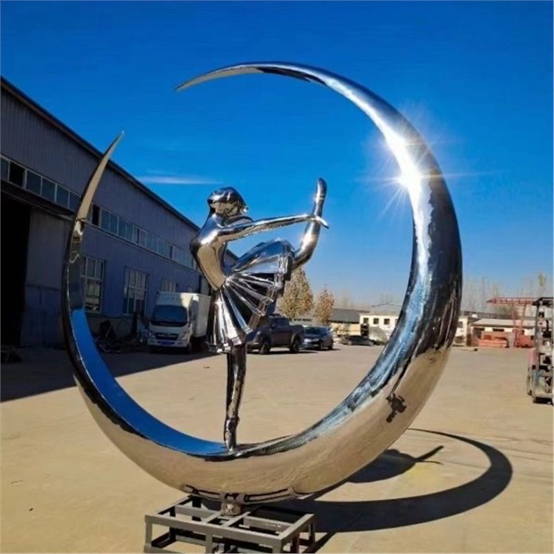 скульптура из нержавеющей стали