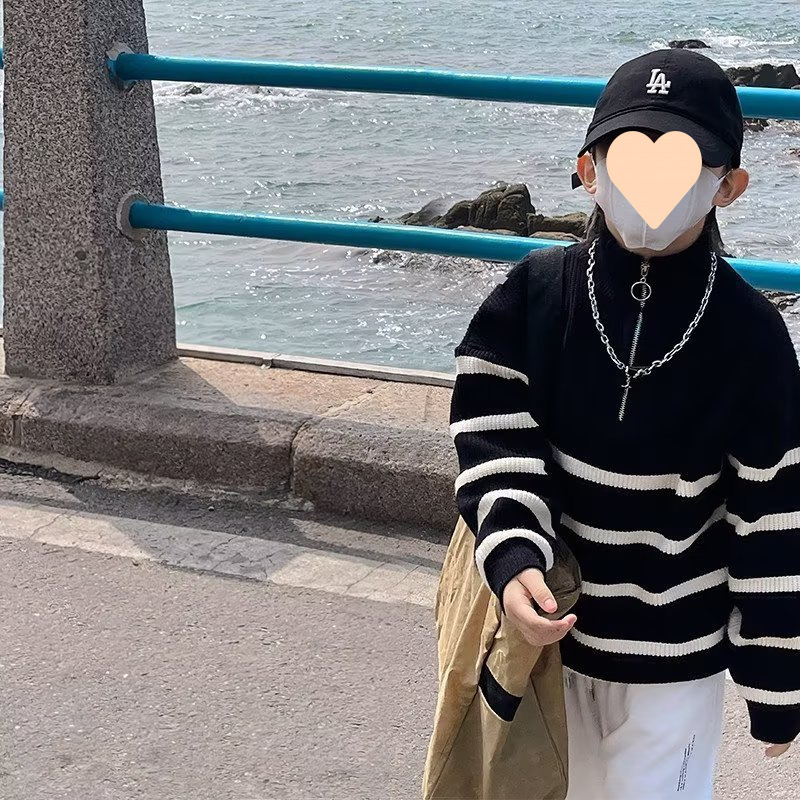 Autumn sweater for boys