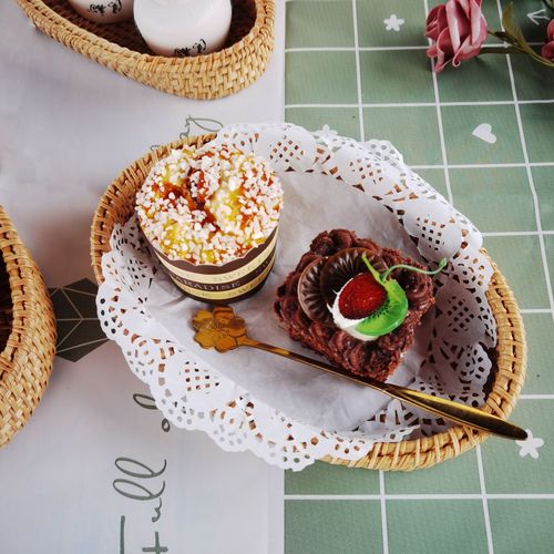 Vietnamese rattan hand-woven storage basket bread basket snack fruit small tray storage box oval three-piece set