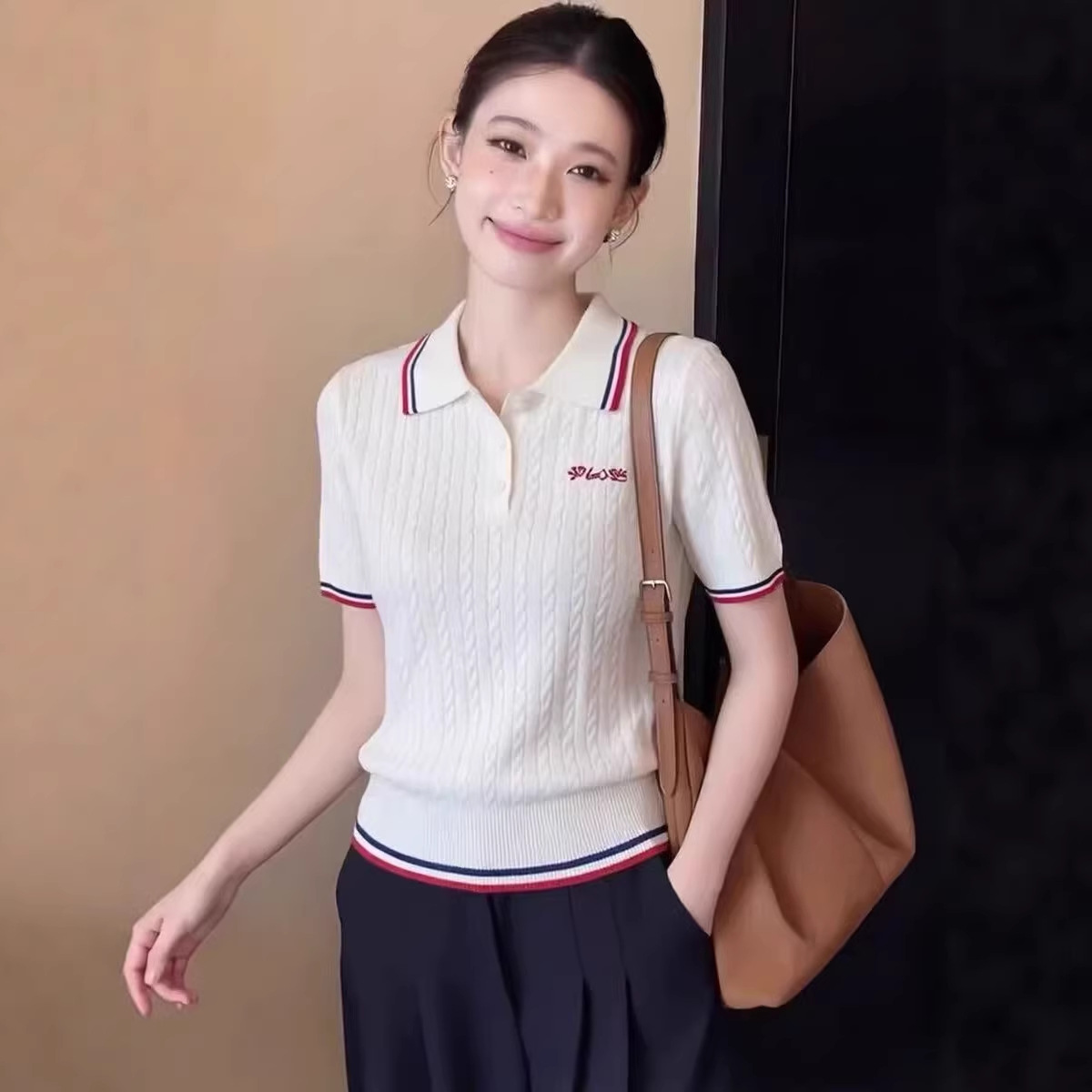 Áo thun polo nữ cổ bẻ sọc kẻ Hàn Quốc form gọn — trắng chi tiết 1
