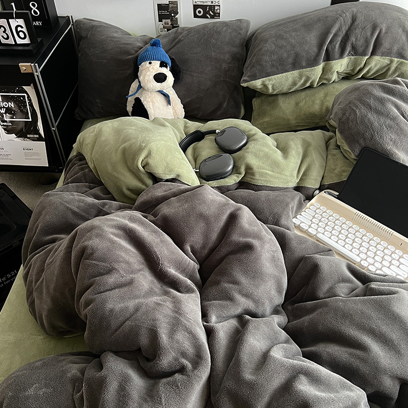 Cama de terciopelo de leche doble de color sólido de invierno juego de cuatro piezas engrosado más funda de edredón de terciopelo juego de tres piezas sábanas de dormitorio