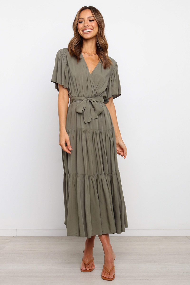 269g Weight Midi Dress Dress Length Type Short Sleeve Sleeve Length Princess Dress Dresses Type Regular Sleeve Sleeve Type Cotton, Polyester Fabric Type Mid Waist Waist Line Holiday, Daily, Selfie Occasion V Neck Neckline Regular Fit Fit Type Solid Color Pattern Summer Season Women's Gender Casual, Elegant, Streetwear Style Wholesale Women's Casual Elegant Streetwear Solid Color Holiday Daily Selfie V Neck Short Sleeve Princess Dress 48