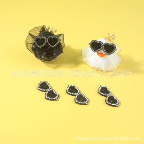 Accesorios de agua transfronterizos pato amarillo 8 sombrero bufandas decoración mano limón té de leche regalo