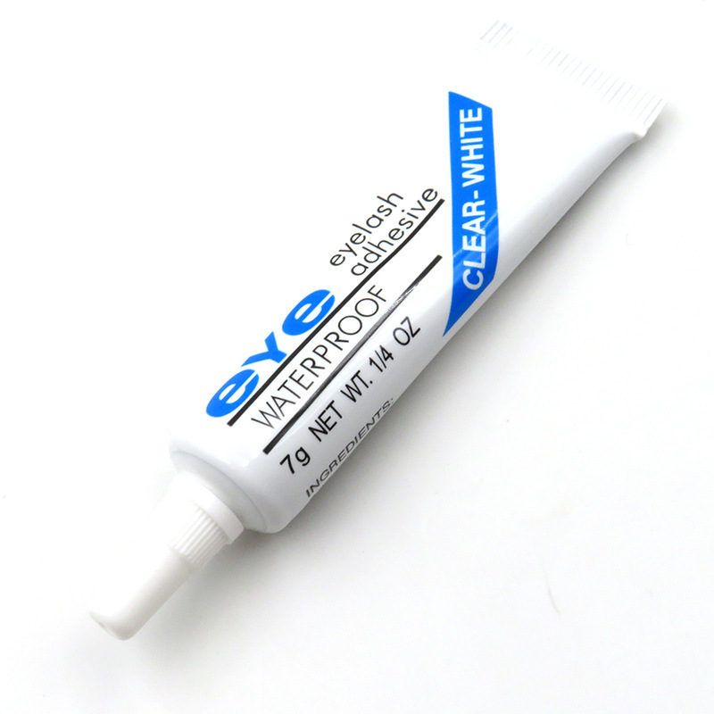 False Eyelash Glue and Tweezers Set Image 2