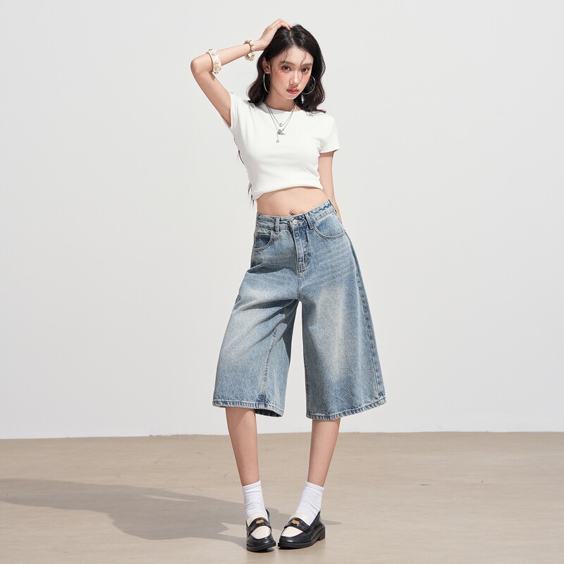 2026 Summer New Style American Retro Distressed Wash Process Loose Straight-Leg Cropped Jeans for Women in Light Blue Cotton 2026 Summer New Style American Retro Distressed Wash Process Loose Straight-Leg Cropped Jeans for Women in Light Blue Cotton