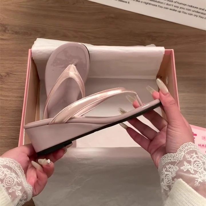 보라