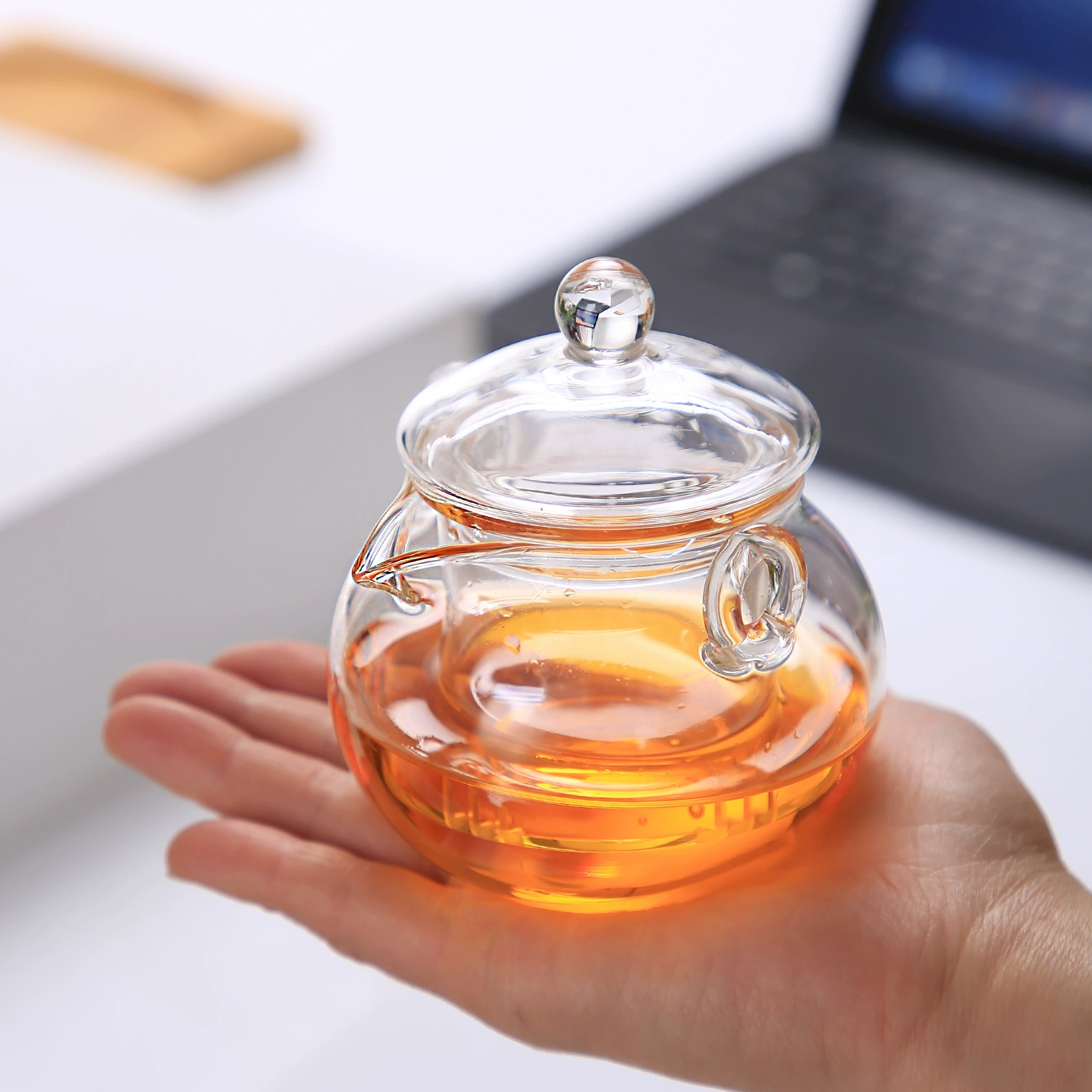 Glass flavored tea, teapot, filter, liner, grabber, red (black) tea, tea cup