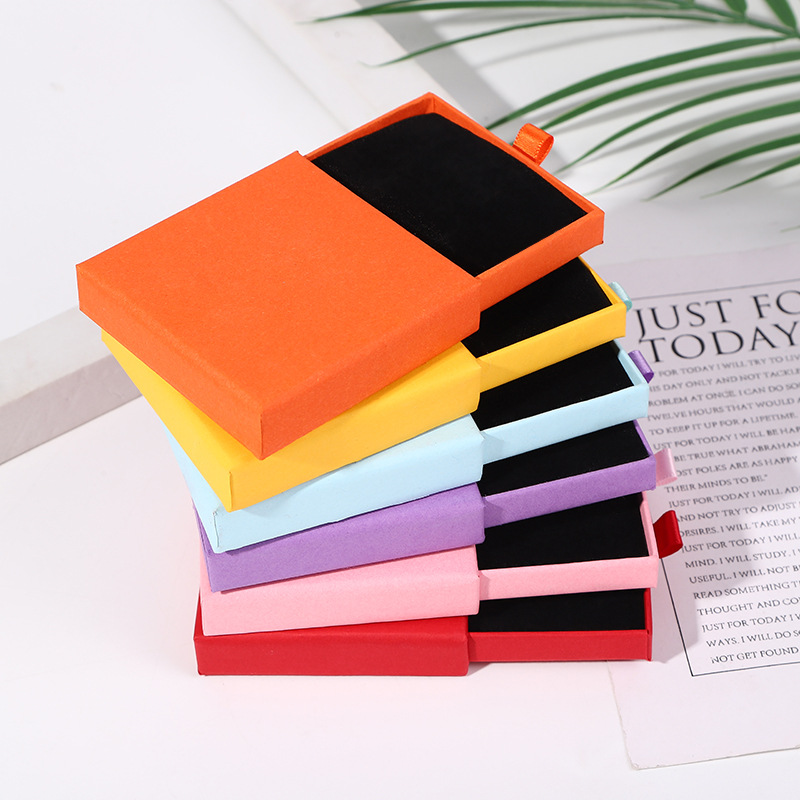 Simple Style Solid Color Paper Jewelry Boxes display picture 3