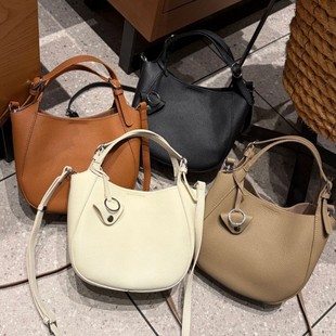 �^��ţƤ�μ�羳����˻@ُ��� Ůʿ�ٴ��ֺ��s��Ƥ�r��ܛ��