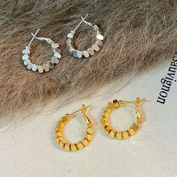 Copper Gold-Plated Korean Style Fashion Silver Hoop Earrings for Women, New Light Luxury High-End Elegant Hoop Earrings Trendy Jewelry