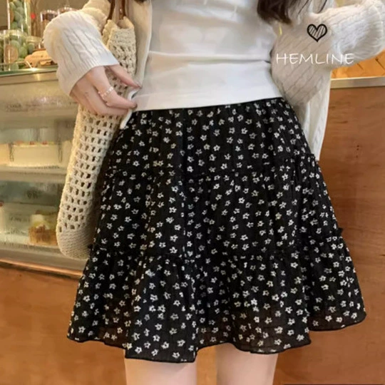 Женская юбка-карандаш с цветочным кружевом, рюшами, эластичной резинкой и высокой талией, летняя новинка 2025 года в корейском стиле, утягивающая, А-силуэта, короткая.