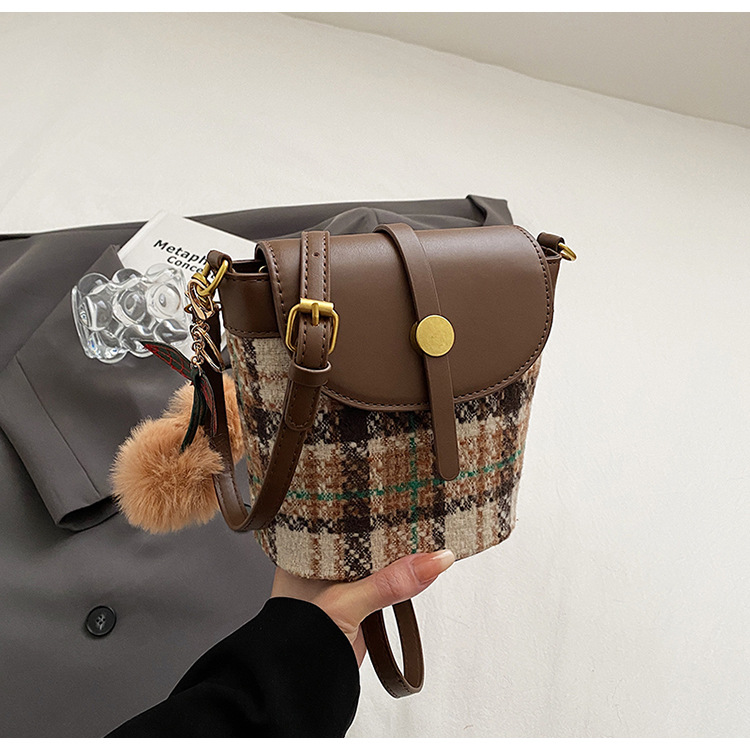 Moda autunno/inverno nuova borsa a tracolla monospalla in stile occidentale da donna versatile in lana 2024_voghion.com