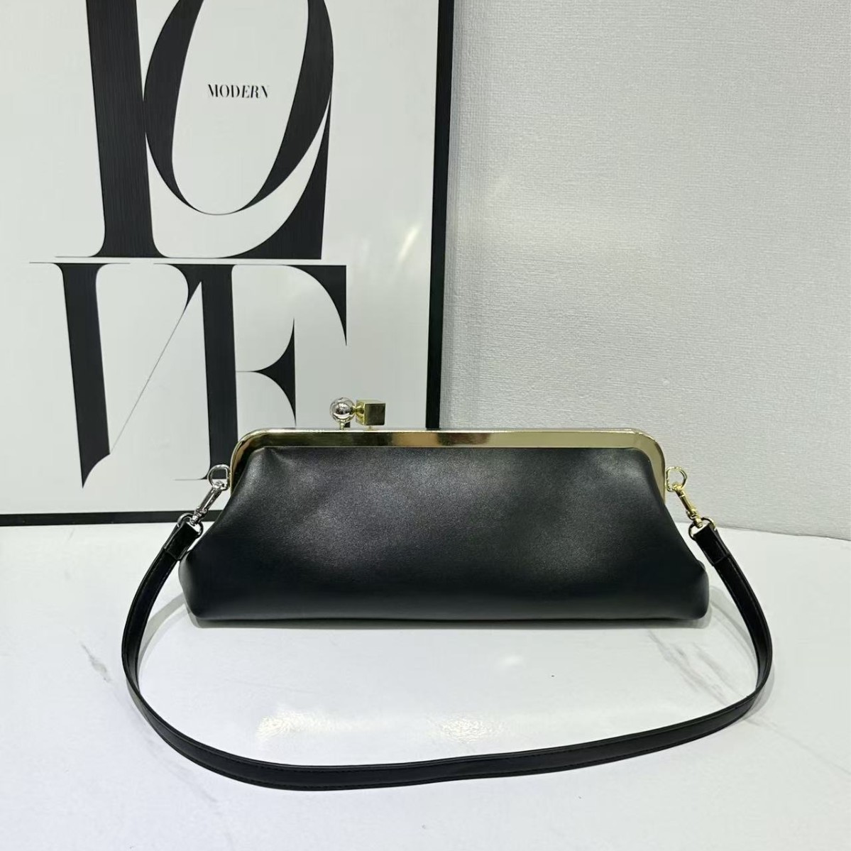 New French Plain Weave Baguette Bag Fashion Versatile Clutch Evening Bag Shoulder Underarm Bag For Women - Thumbnail 5