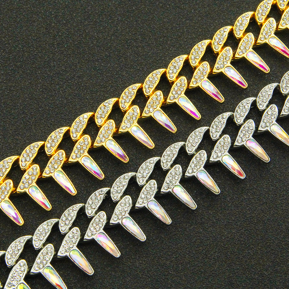 European And American Hip Hop Barbed Colored Diamond Cuban Chain Bracelet display picture 5