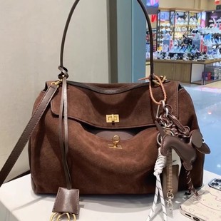 �羳Ů����Ƥ�P����rodeo�͹�Ҹ�°�����μ�б����������ذ�