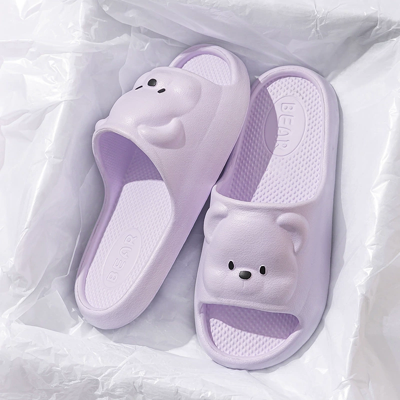 Новый сетчатый красный топает на фекалии слово тапочки женщины летом носить 2025 новый мультфильм милый медвежонок интерьер дома