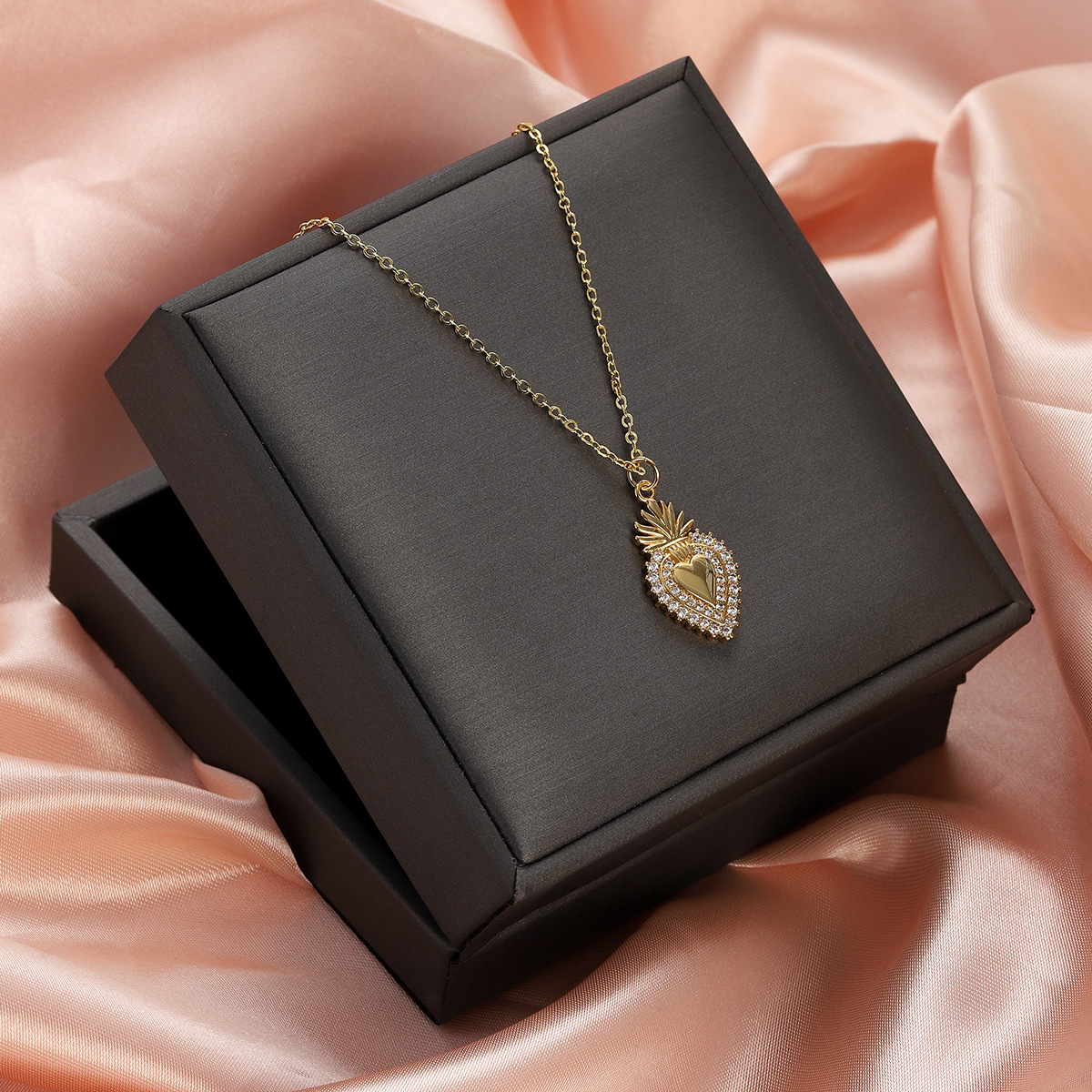 17g Weight Pendant, Chain Jewelry Making Type Copper Chain Material 1 Piece Quantity Holiday, Street Occasion Copper Material Heart Shape Pattern Unisex Gender Plating Design Retro, Simple Style Style 1 Piece Copper Heart Shape Pendant Chain 20