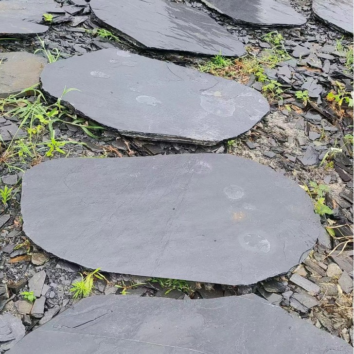 Нерегулярный размер 20*30, толщина около 3-4 см, бесплатная доставка отсутствует.