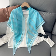 夏季時尚外搭防曬披肩女新款打結裝飾領巾配襯衫百搭氣質條紋絲巾