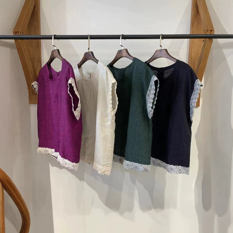 Japanese-Style Lace Patchwork Linen Top for Women, New Summer Model with Single-Row Buttons on the Back, Loose Fit, Versatile Flutter Sleeves Blouse Japanese-Style Lace Patchwork Linen Top for Women, New Summer Model with Single-Row Buttons on the Back, Loose Fit, Versatile Flutter Sleeves Blouse