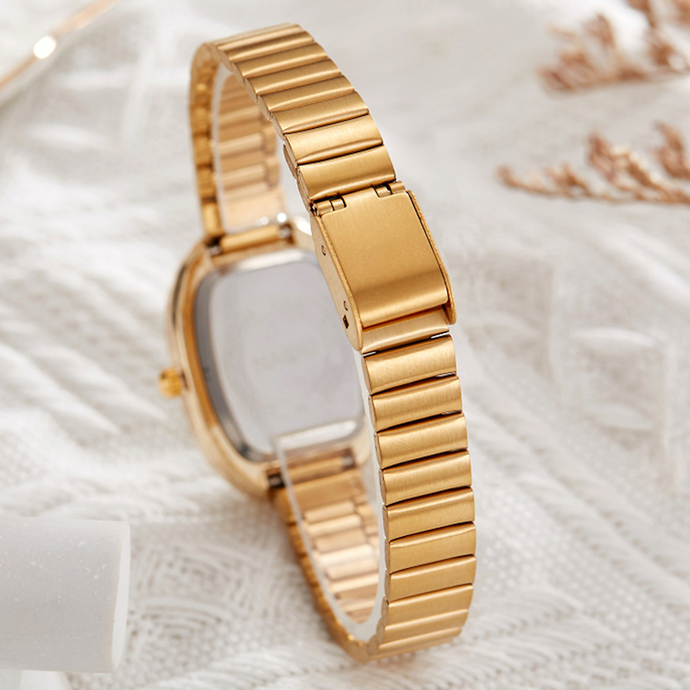 Women's Fresh And Elegant Forest Style Quartz Watch Alloy Oval Dial Watch With Bamboo Strap_voghion.com
