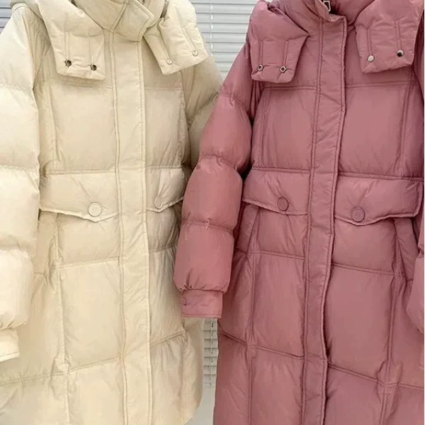 2024 новый большой белый утиный бархат, корейская версия буквенной пуговицы с большим карманом с капюшоном белый утка пуховик черный