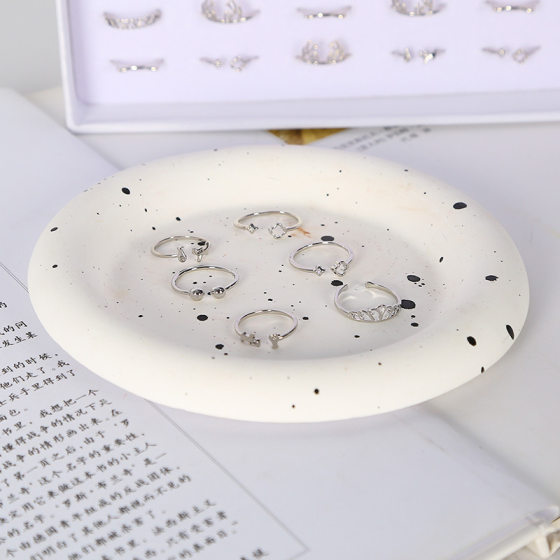 Ring simple Korean style ins Internet celebrity elegant all-Match ring two yuan supermarket stall supply ring wholesale boxed