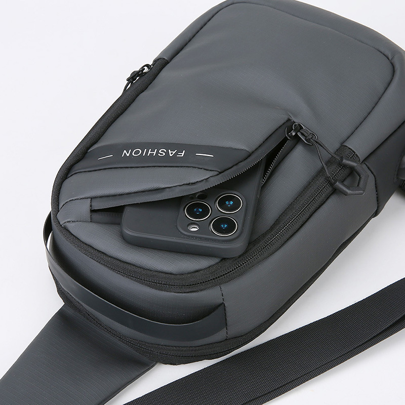 Bolsa de pecho, mochila de hombre, película de cuero a prueba de rociadores, bolsa de pecho de hombro, bolsa de brazo inclinada, mochila recargable USB de gran capacidad