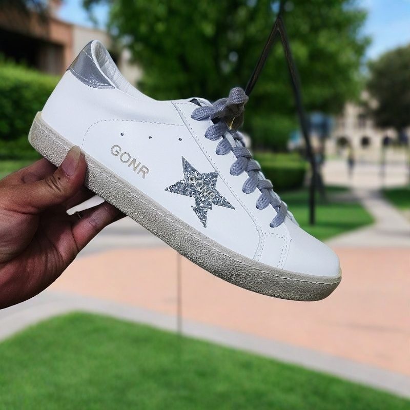 Plantillas desodorantes de cuero genuino, auténticos zapatos retro para parejas, estilo Harajuku, versátiles para fotografía callejera, diseño de estrella, talla grande 44, zapatos pequeños con efecto sucio, zapatillas blancas.