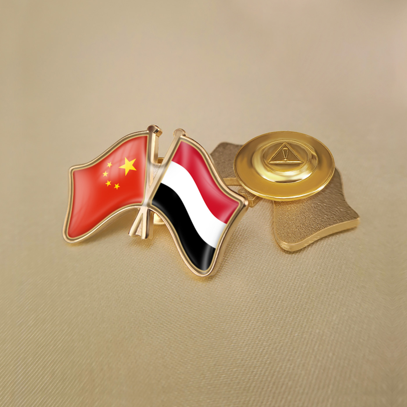中国和也门交叉友好双国旗旗帜胸针商务胸牌徽章