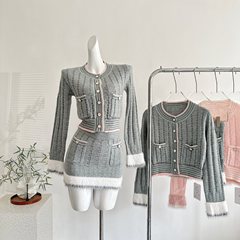 宽松拼接纱线毛感针织上衣+半裙套装