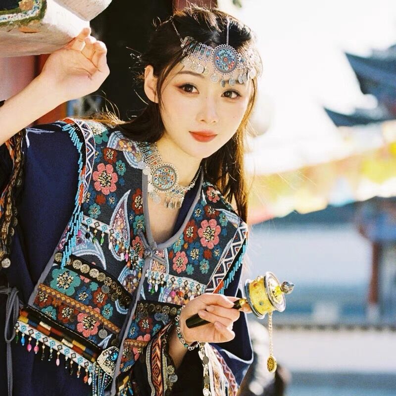 Ethnic style tassel headdress Yunnan Dai exotic clothing accessories star same forehead chain bracelet earrings suit