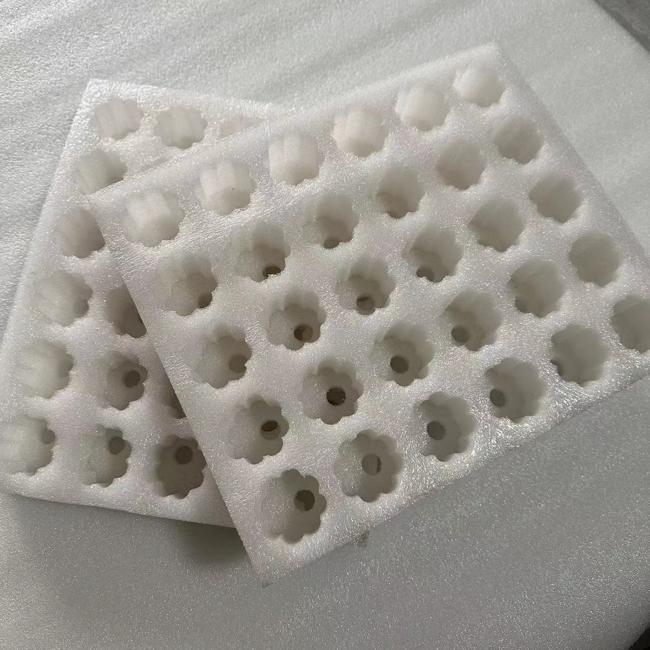 epe珍珠棉厂家直销鸡蛋托40枚30枚20枚泡沫棉内衬托各种尺寸蛋托