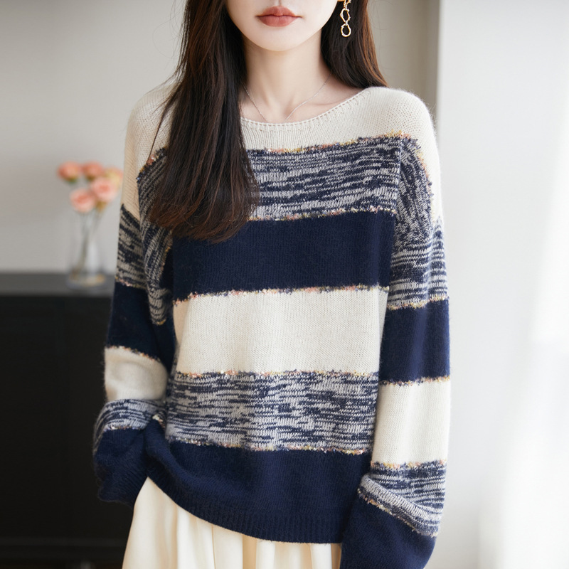 26 new women's raccoon fur one-shoulder collar sweater, long-sleeved top, loose-fitting, slimming, stylish, versatile base shirt, knitwear 26 new women's raccoon fur one-shoulder collar sweater, long-sleeved top, loose-fitting, slimming, stylish, versatile base shirt, knitwear